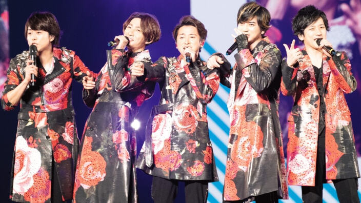 Il gruppo j-pop ARASHI annuncia l'ultimo tour nel 2026, a coronare una carriera leggendaria