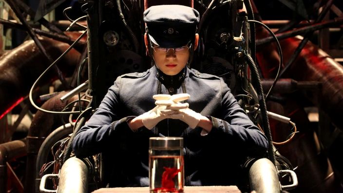 <b>Litchi Hikari Club</b>, bishonen di un mondo macabro e distorto: vostro parere
